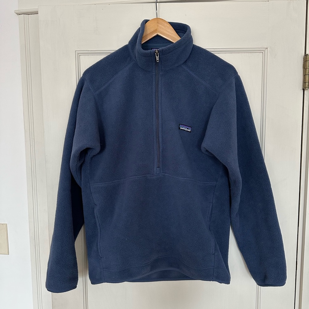 Patagonia blue fleece quarter zip